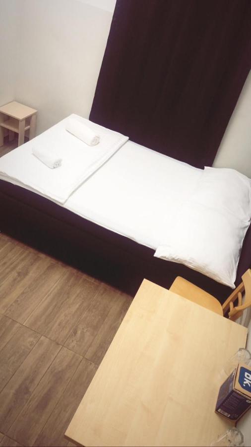 Private Room Near Vienna City Center 1 Экстерьер фото